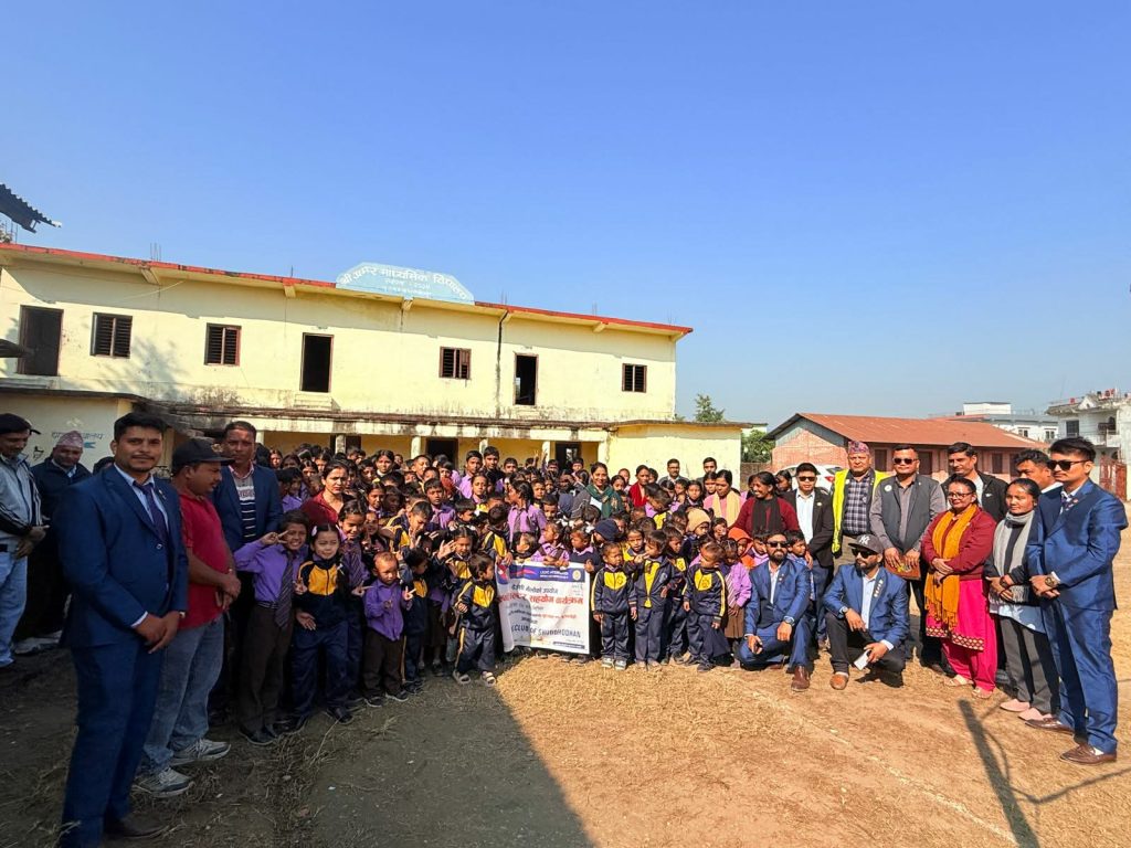 लायन्स क्लब अफ शुद्धोदनद्वारा विद्यालयलाई पिउने पानी फिल्टर सहयोग